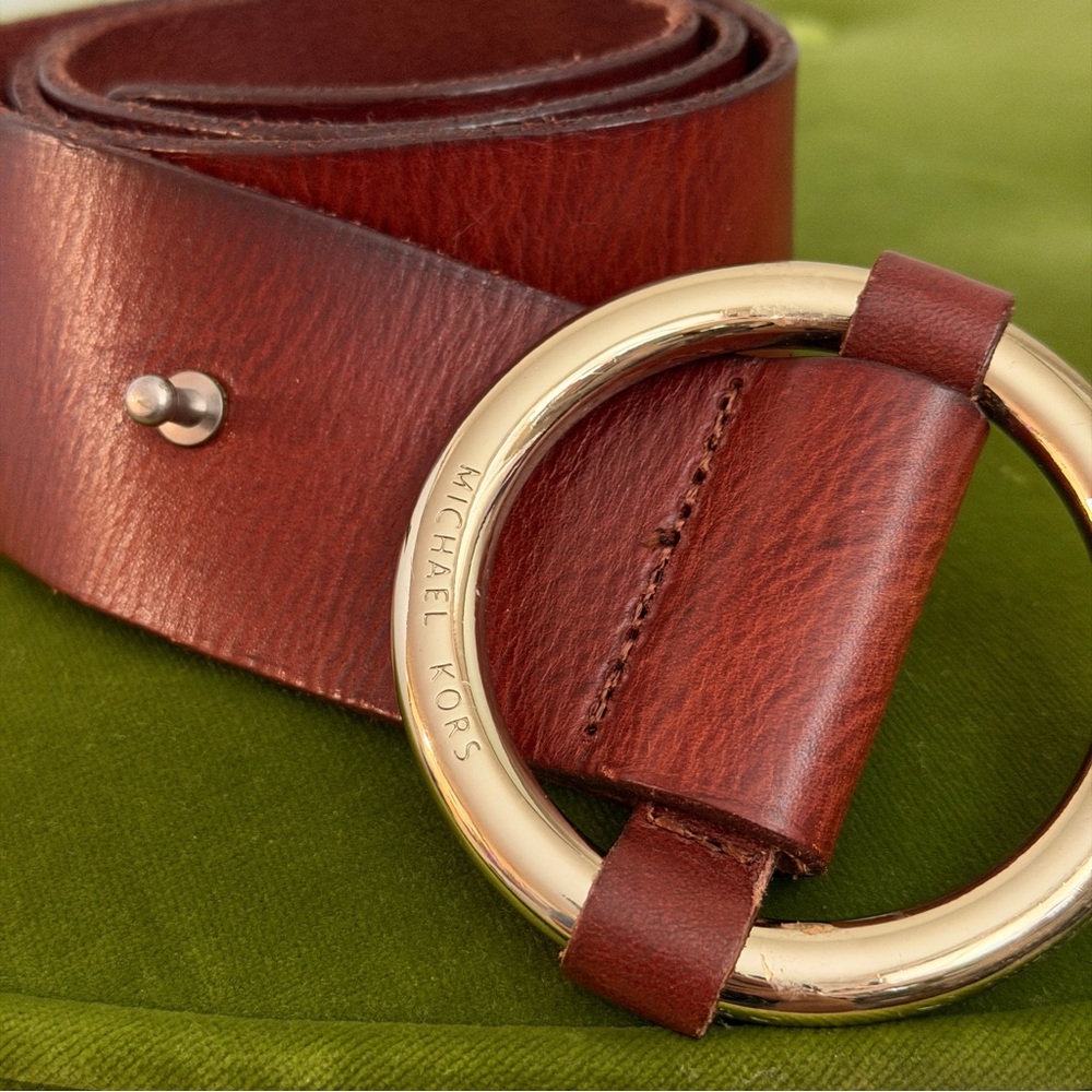 Michael Kors Burgundy Leather Circle-Buckle Belt with Gold-Tone Hardware - Picture 2 of 6